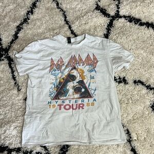 Def Leppard Tee!